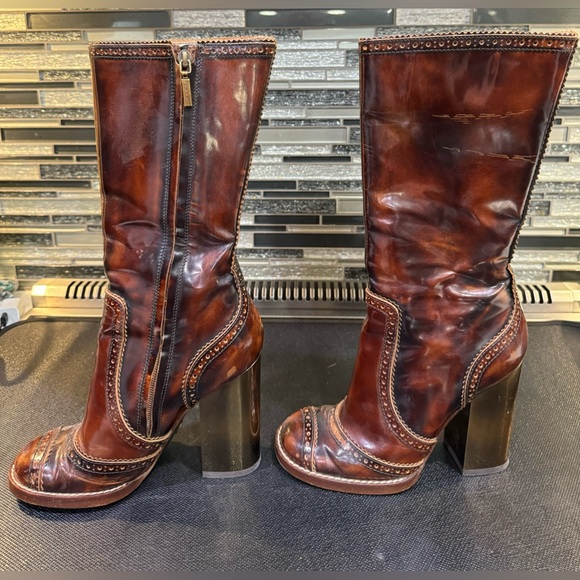 Dolce & Gabbana Fall 2008 high heel boots. Preowned. Brown. - Picture 7 of 12